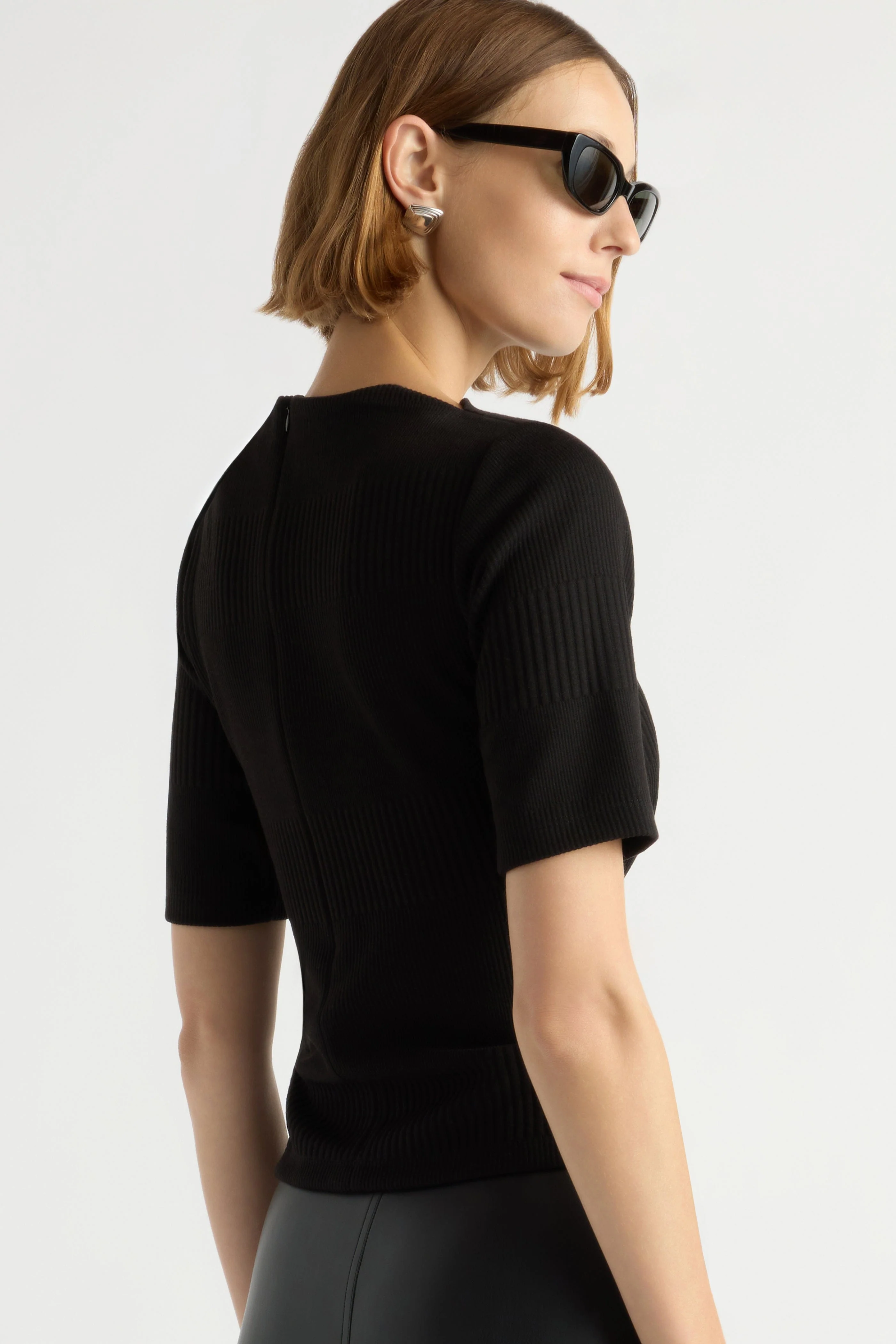 Pauline Ribbed Asymmetric-Neck Top - Image 7